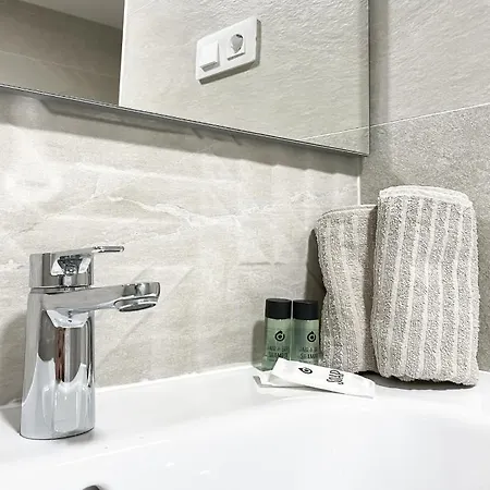 Amazing Oasi Casa Mila Wifi Free By Rentalfue Apartment *